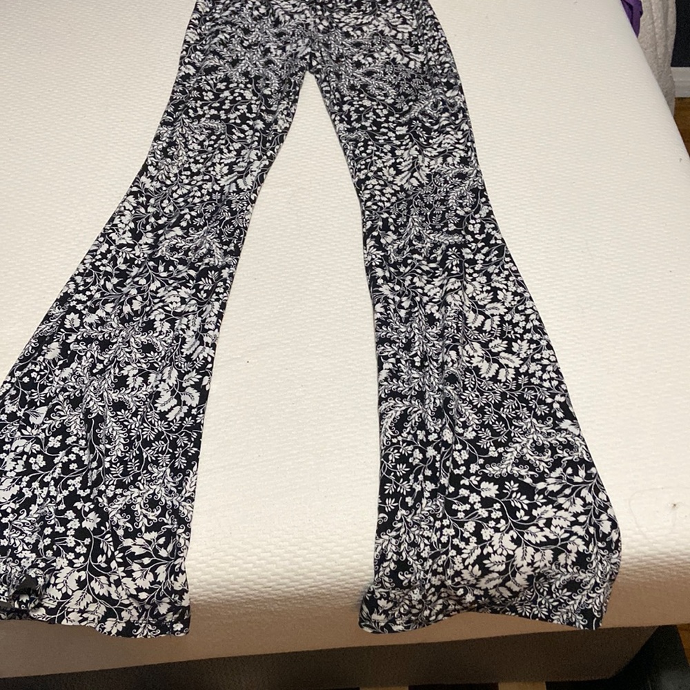 flarred leggings